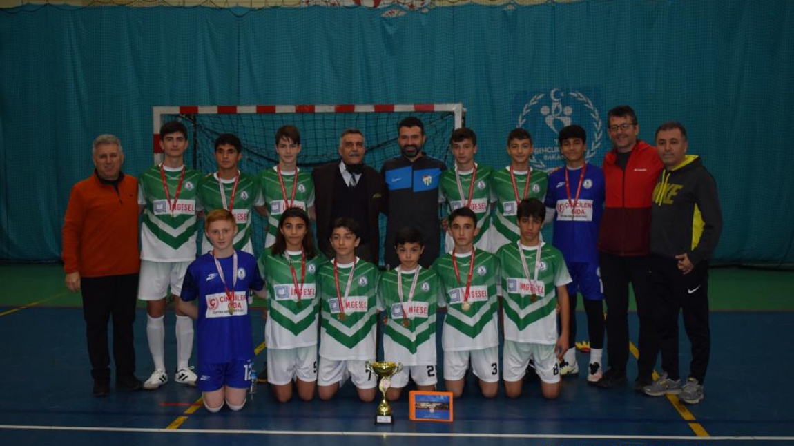 Yıldız Erkek Futsal Takımımız Bursa Şampiyonu Oldu
